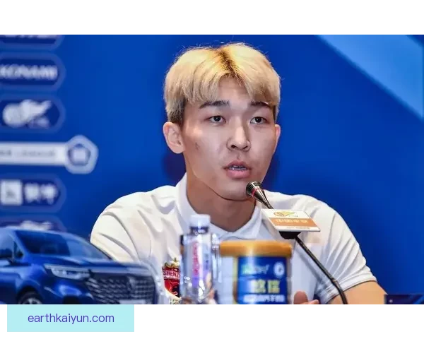 奥德加德在本赛季的表现稳健，技术面较同位置球员持续提升。